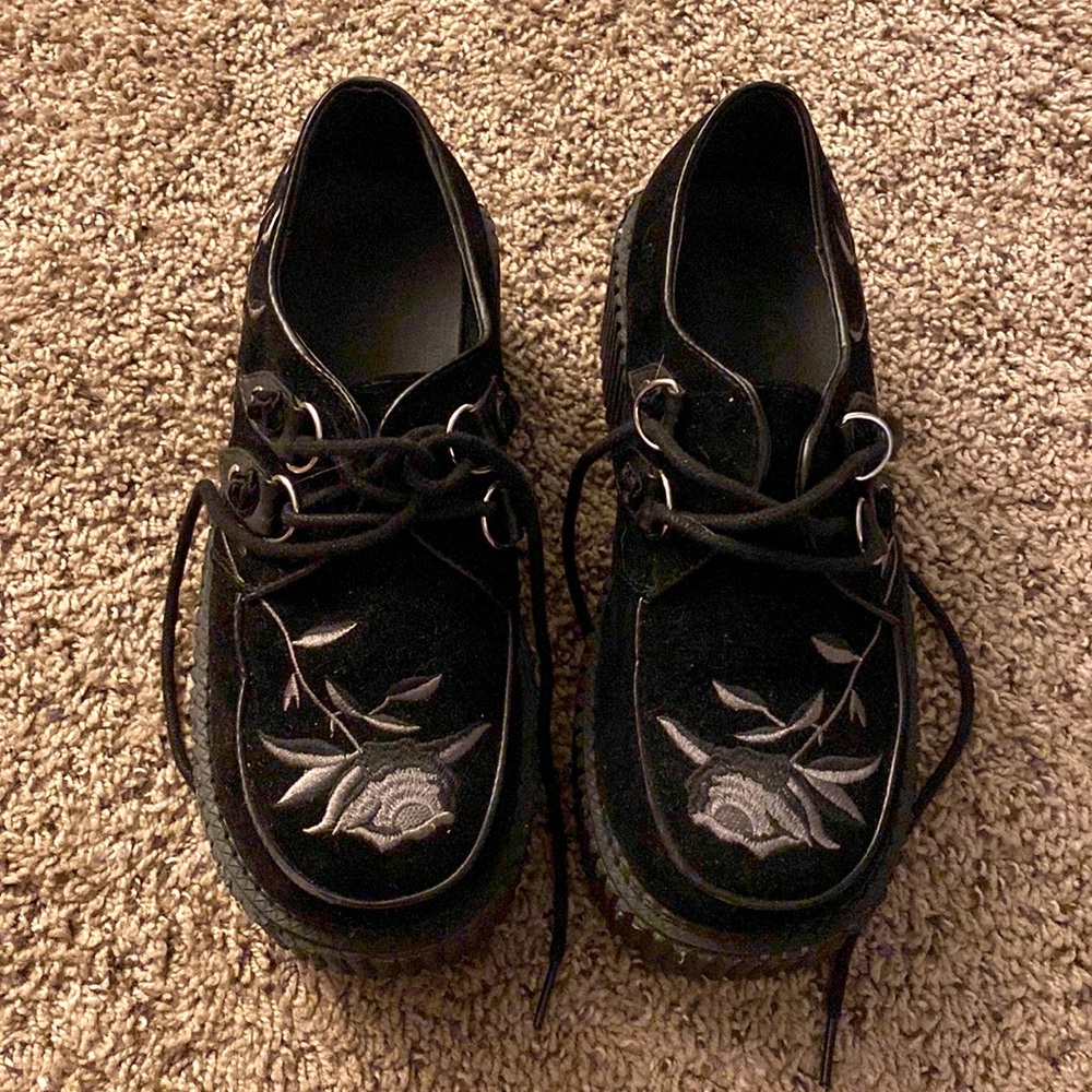 Demonia Platform Creeper with Embroidered Flowers